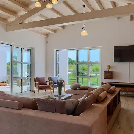 Arkaim بيت للعطل بولا